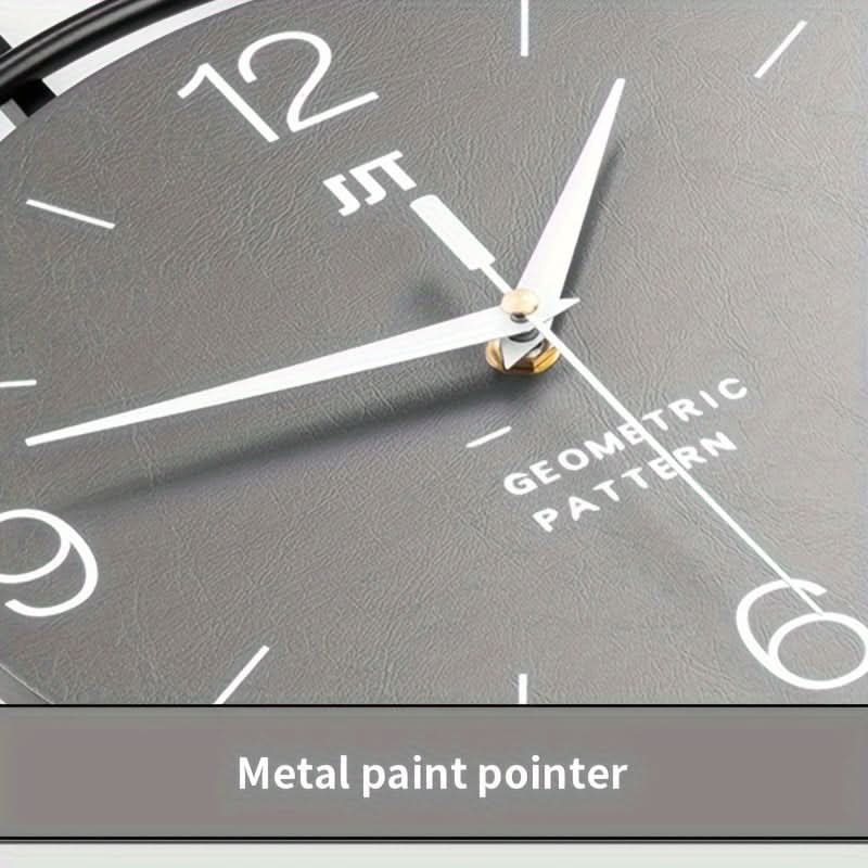 QUIETNORD - Leiser skandinavischer Wanduhr mit minimalistischem Eisenrahmen-Design