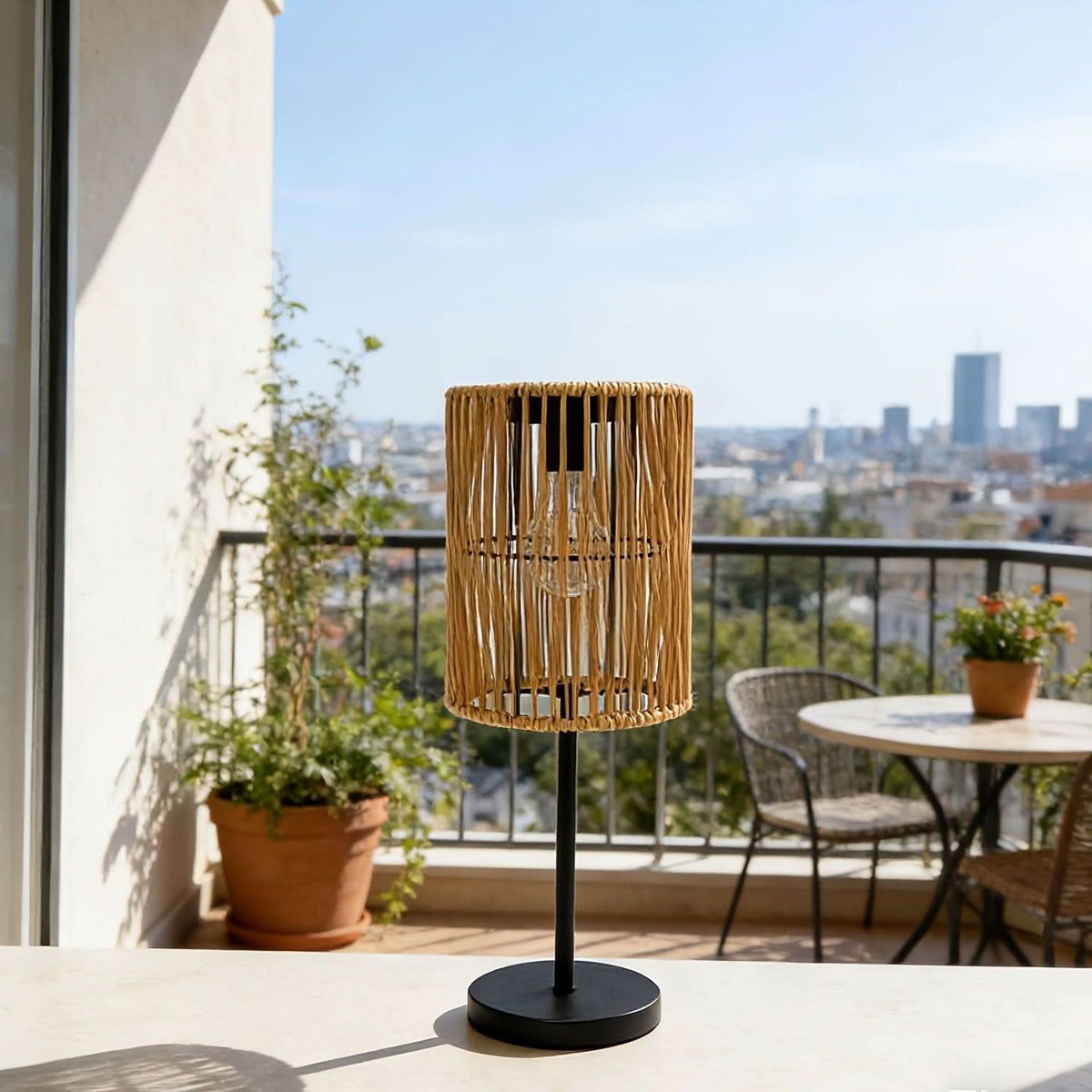 CAFELIGHT – Linterna solar decorativa para espacios de bistró y café