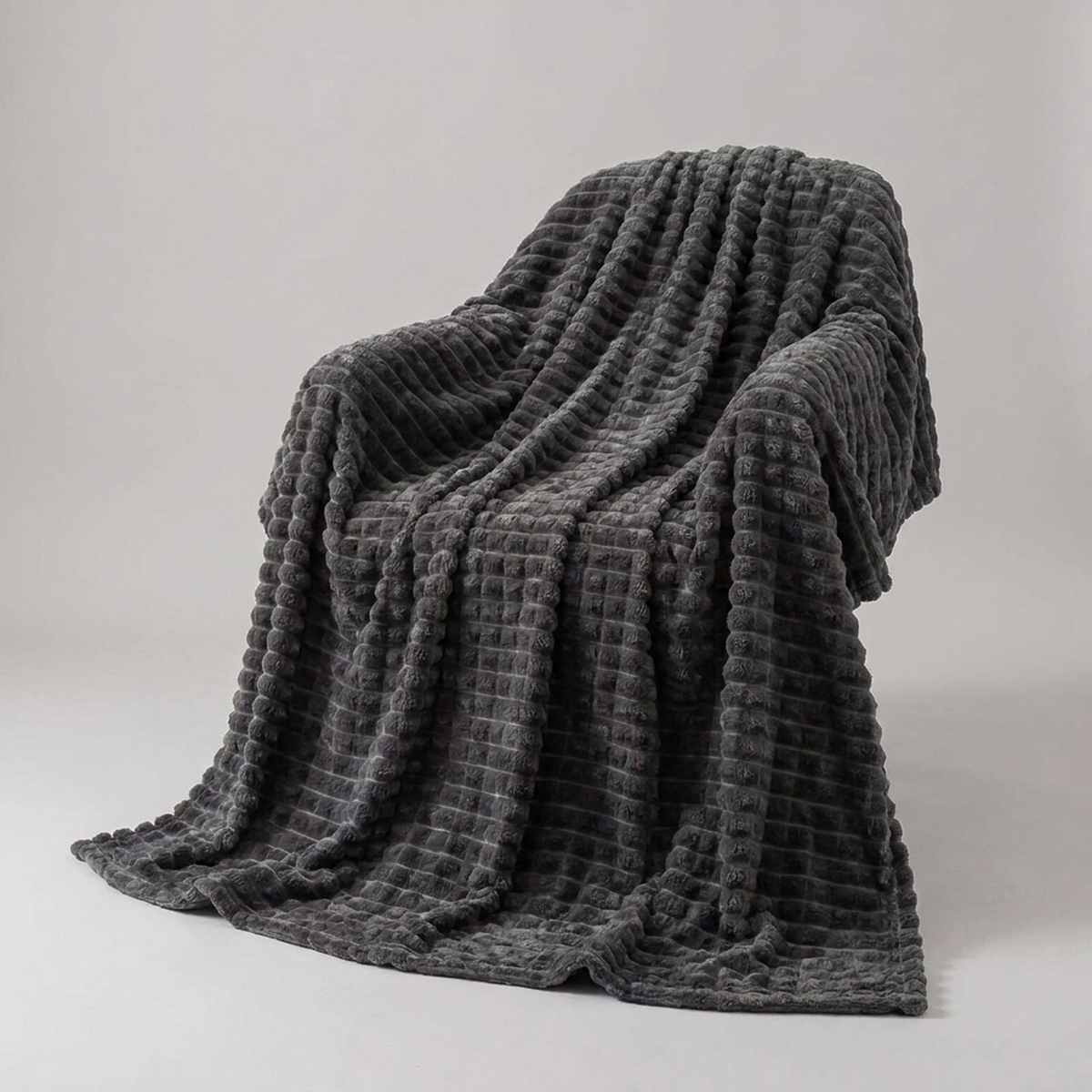 ITERPUB::cold-rigoulous-8775169966215::12-variant-dark-gray