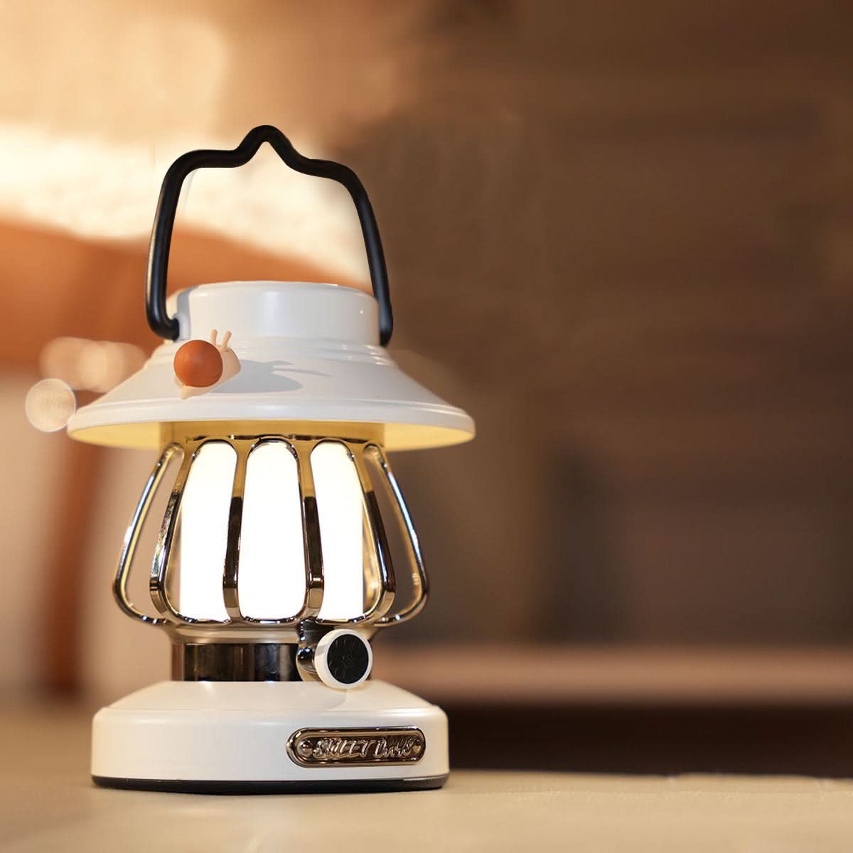 AMBISNAIL – Portable Retro Night Lamp for Cozy Indoor Spaces