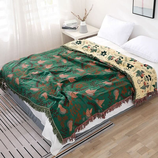 PETALWINGIA – Reversible Botanical Blanket for Artistic Bedroom Accents