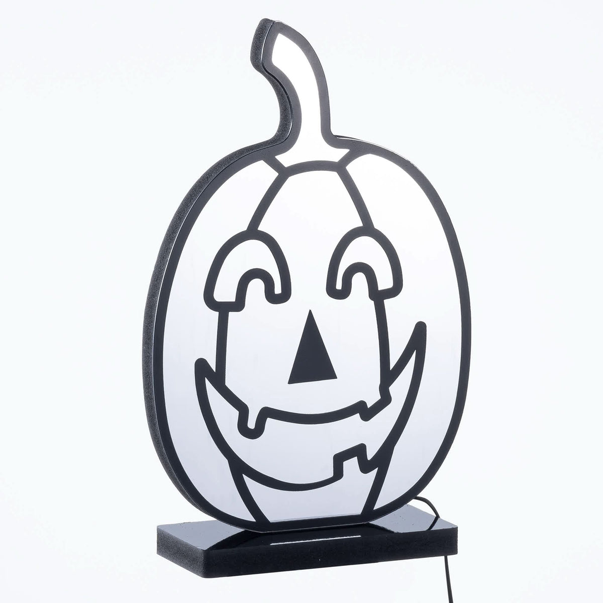 DEMONEMBER – Halloween-Kürbislichter für ein unheimliches Leuchten