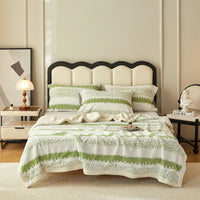 COZYLINES – Striped Blanket for Relaxed and Modern Living
