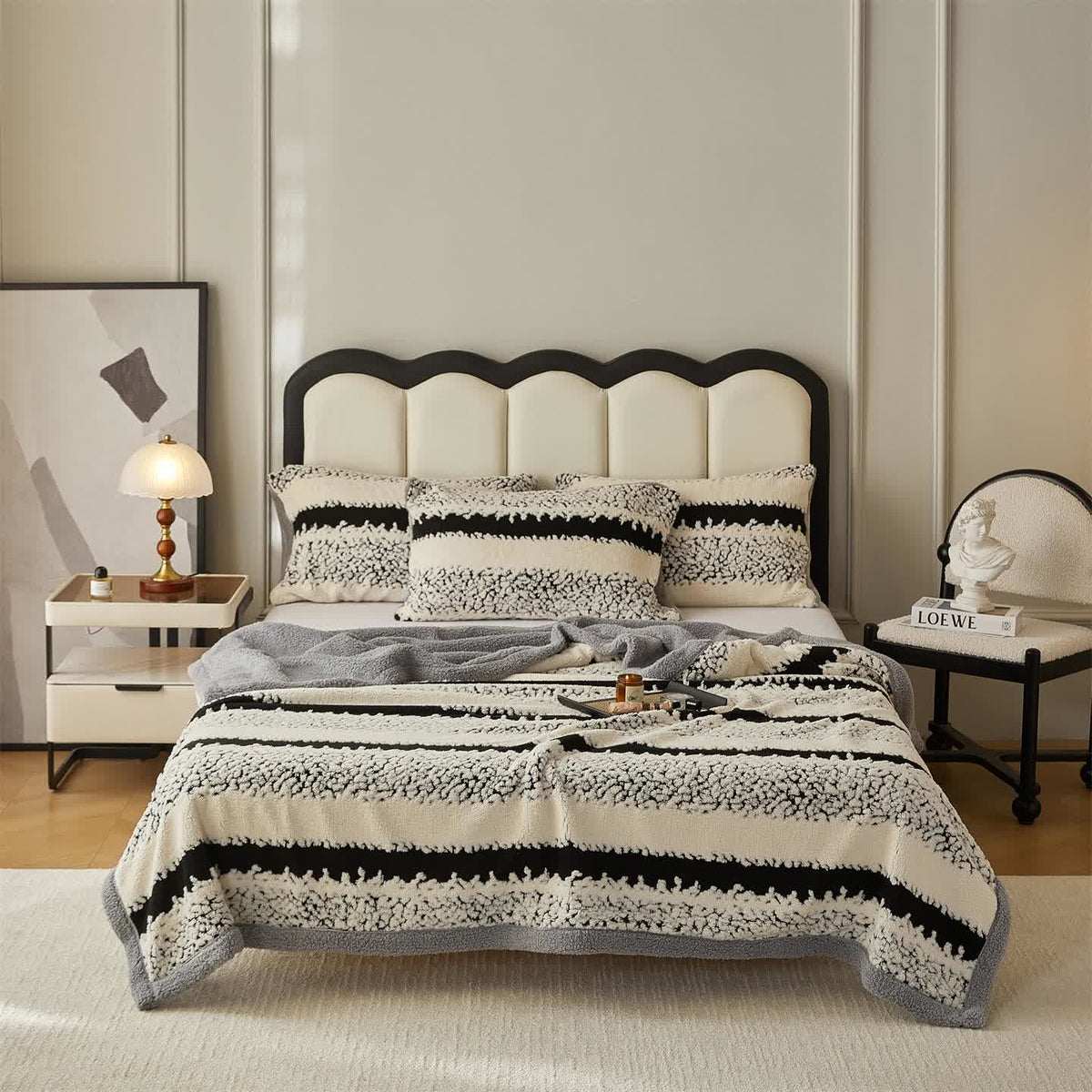 COZYLINES – Striped Blanket for Relaxed and Modern Living