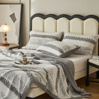 COZYLINES – Striped Blanket for Relaxed and Modern Living