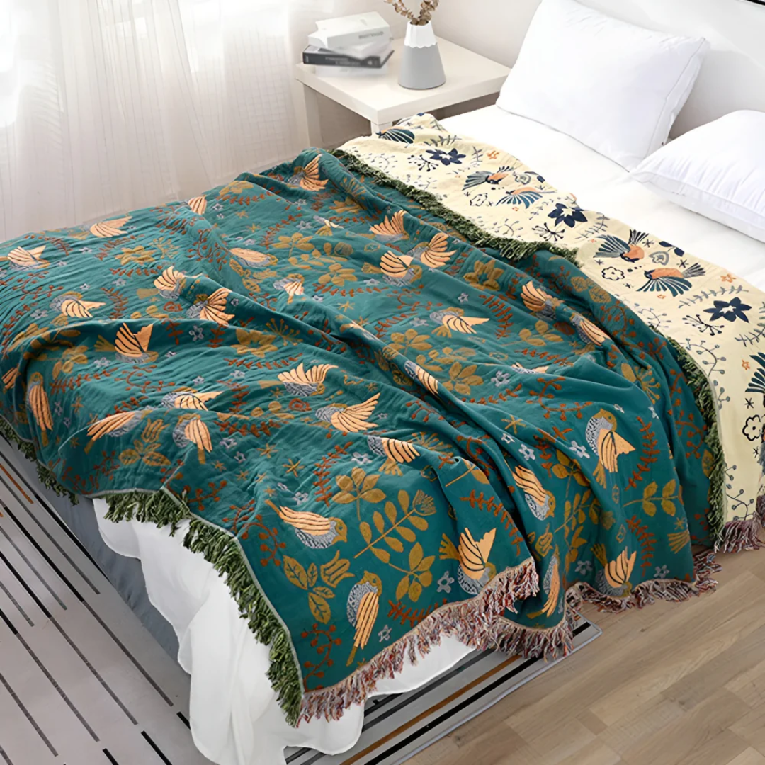 AVIBLOSSORA – Coperta ricamata con uccelli e motivi floreali per arredare la casa con eleganza