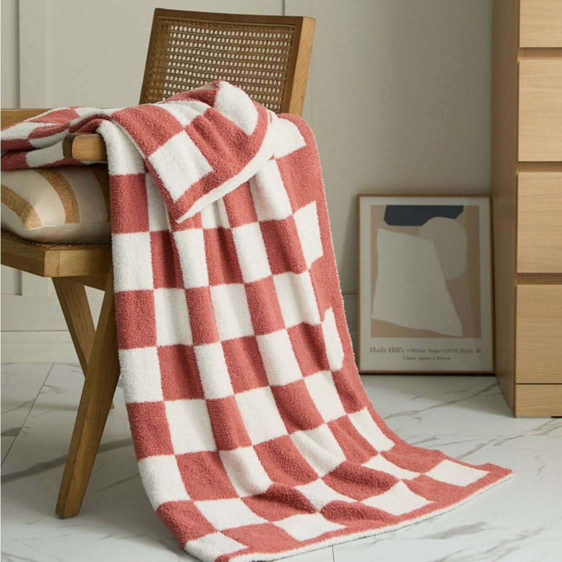 CHECKERCREST – Knit Blanket for Bold Contrast Style