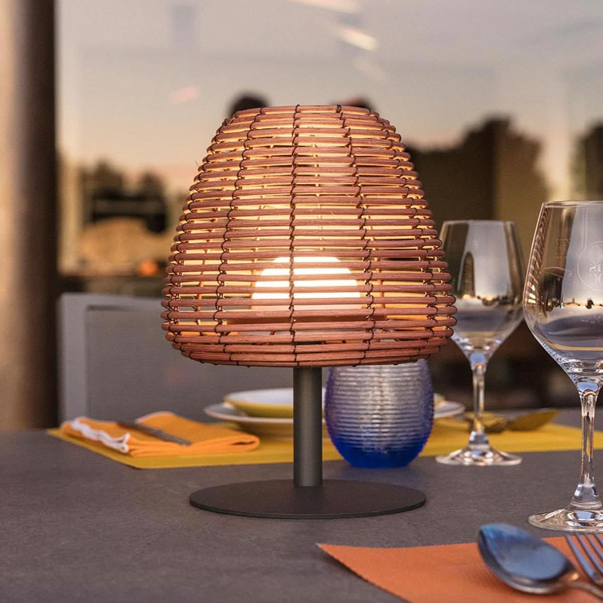 PATIOLIGHT – Εσωτερική και Εξωτερική LED Επιτραπέζια Λάμπα για Ζεστή Χαλαρωτική Ατμόσφαιρα  