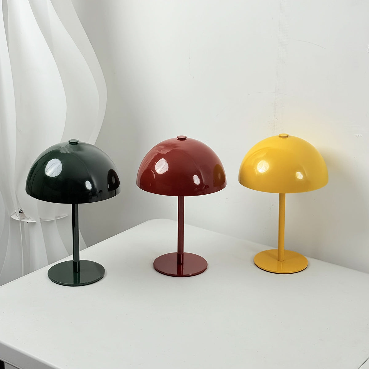 LUMORA – Lampe de bureau tactile sans fil  