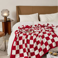CHECKERCREST – Knit Blanket for Bold Contrast Style