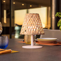 PATIOLIGHT – Εσωτερική και Εξωτερική LED Επιτραπέζια Λάμπα για Ζεστή Χαλαρωτική Ατμόσφαιρα  