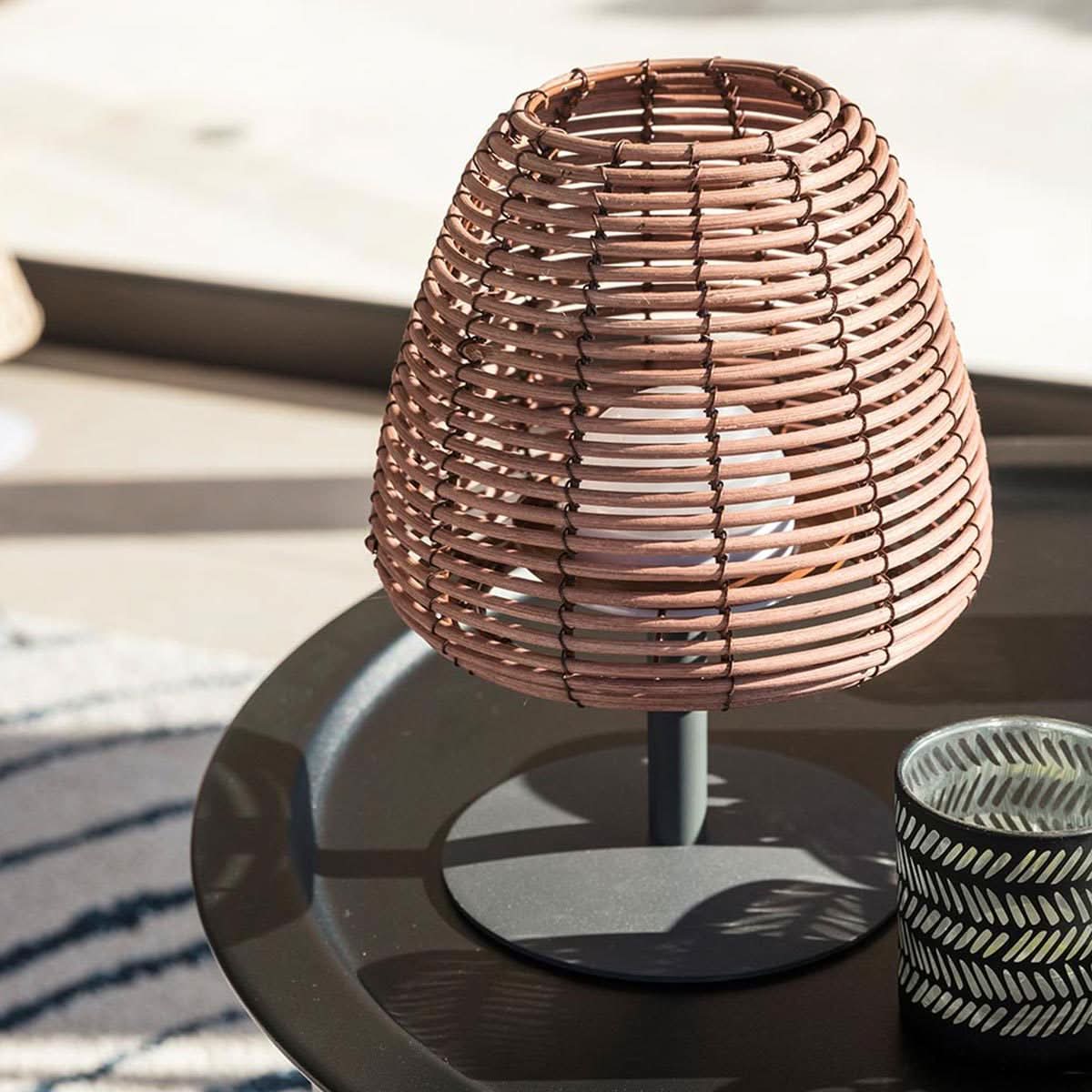 PATIOLIGHT – Εσωτερική και Εξωτερική LED Επιτραπέζια Λάμπα για Ζεστή Χαλαρωτική Ατμόσφαιρα  