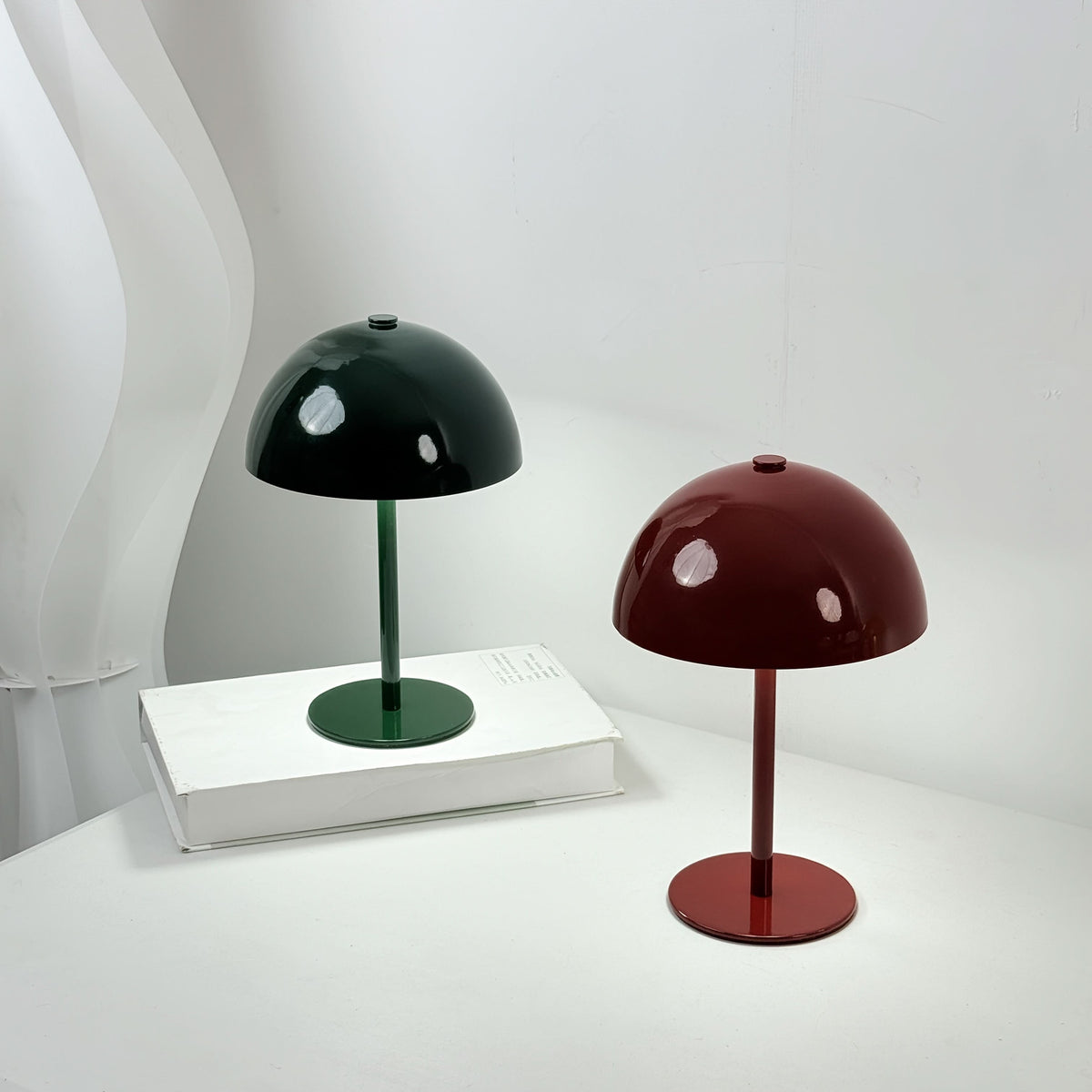 LUMORA – Lampe de bureau tactile sans fil  