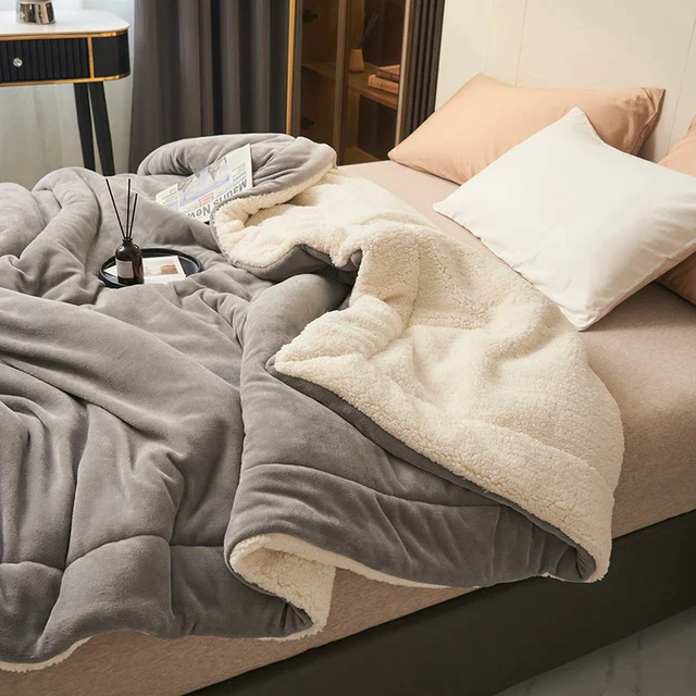 COZAVENIX – Bold Blanket for Warm and Comfortable Nights