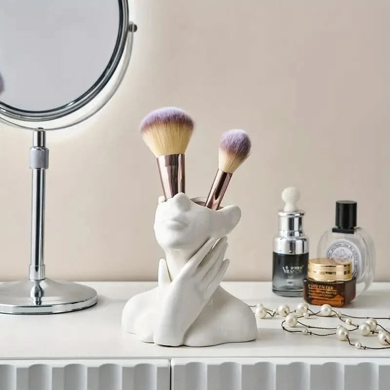 ARTELLE – Sculptural Vase for Refined Statement Decor