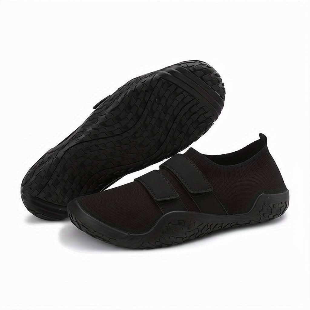 SQUATBASE - Flat training shoes designed for stability in squats and lifting