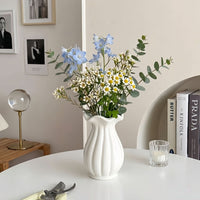CERAFOLD – Ceramic Vase for Refined Sculptural Styling