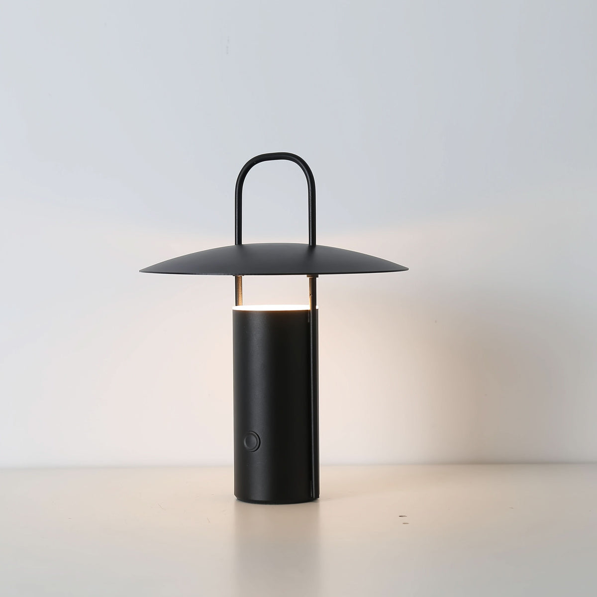 ASTROLUME – Portable Space Table Lamp