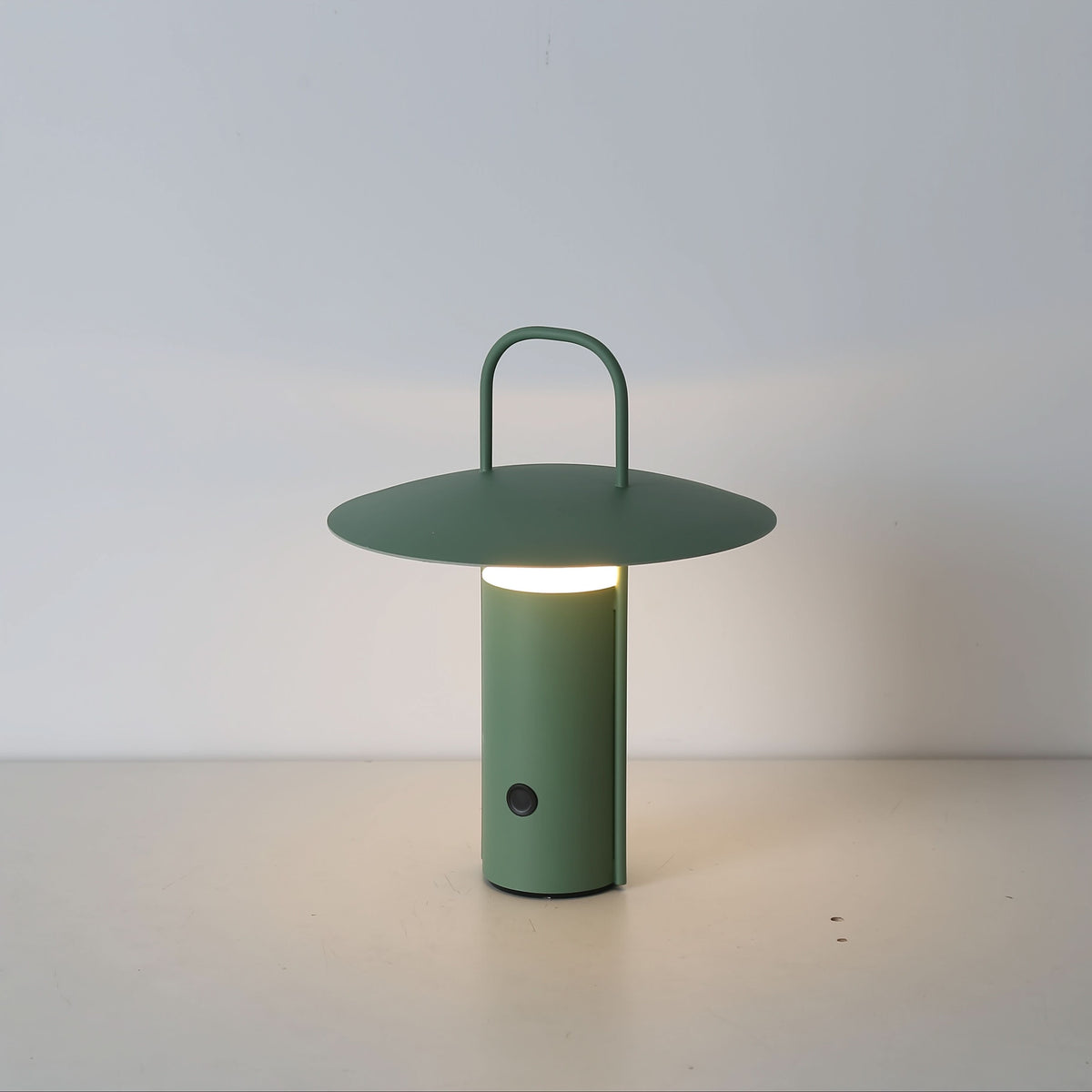 ASTROLUME – Portable Space Table Lamp