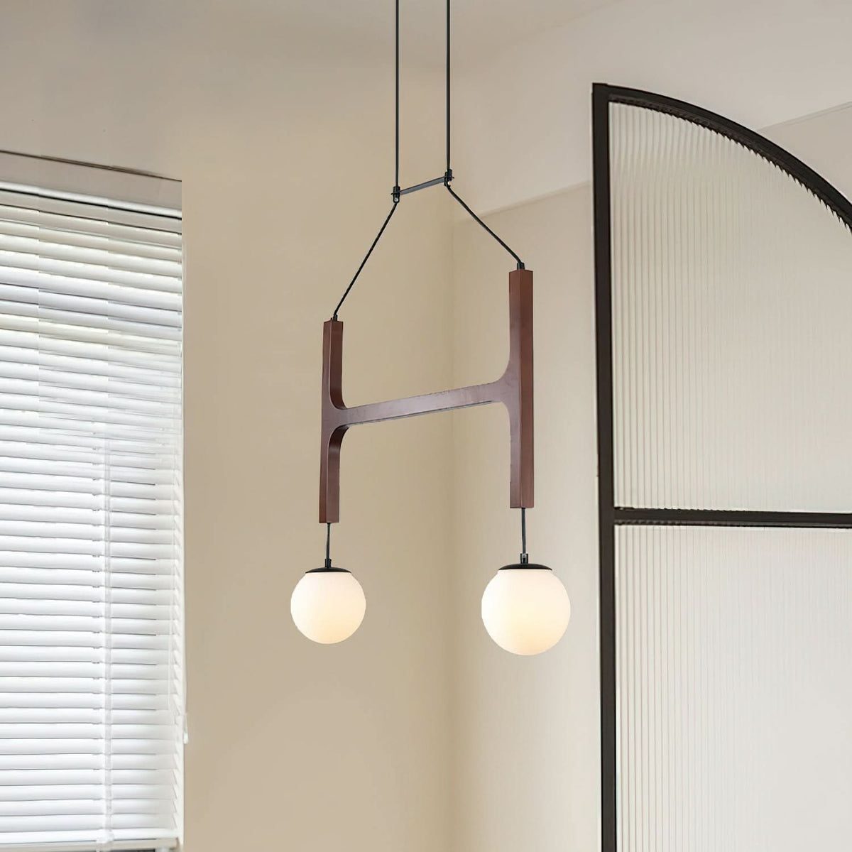 ASTRAMUSE – Chandelier for Artistic Warm Illumination