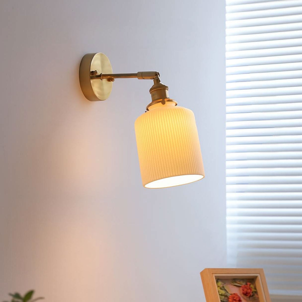 AUREKUMORA – Applique murale cannelée pour un éclairage décoratif raffiné