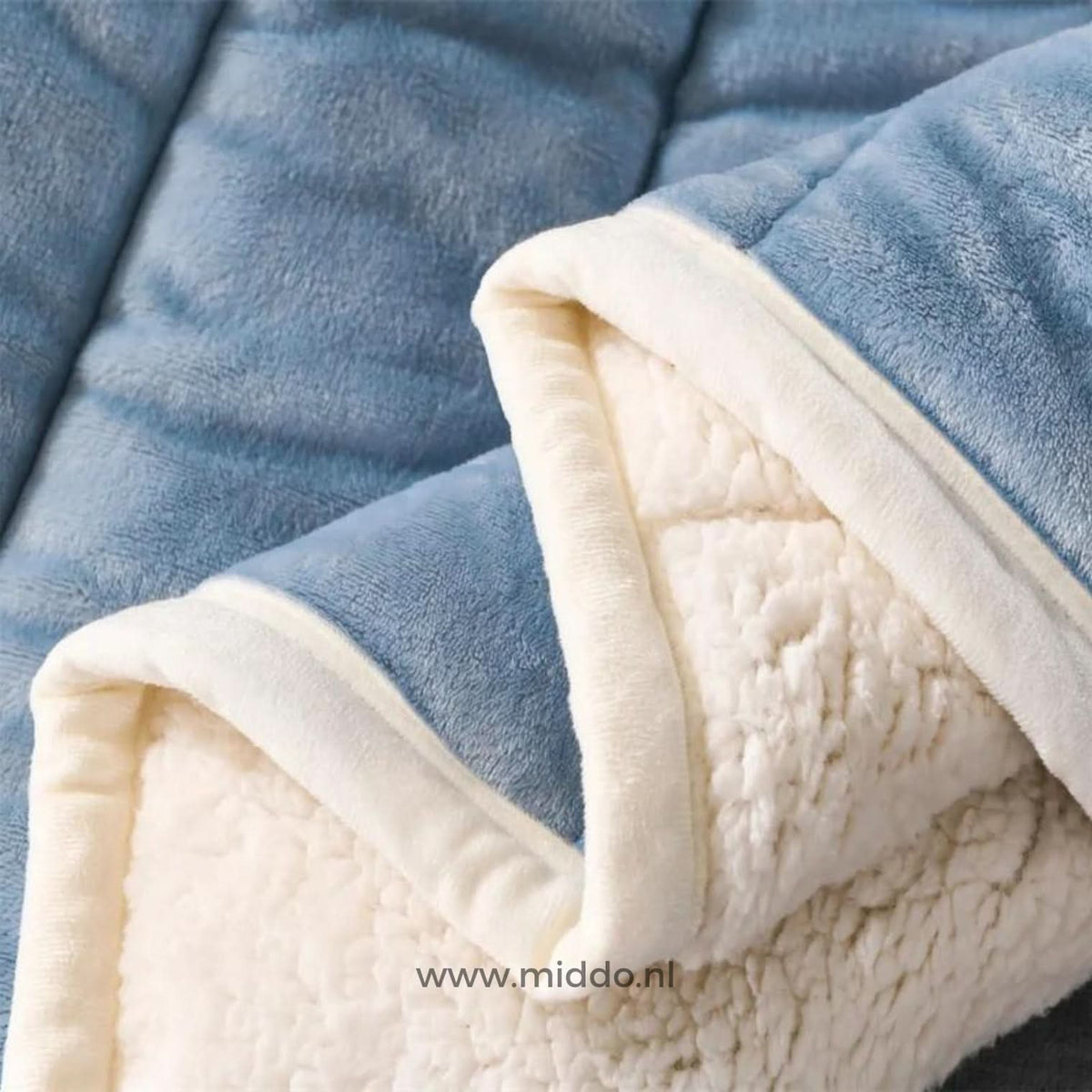 COZYFROST – Coperta per un confortevole relax invernale