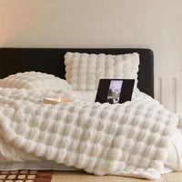 CURVORA – Sculptural Throw Blanket for Cozy Contemporary Spaces