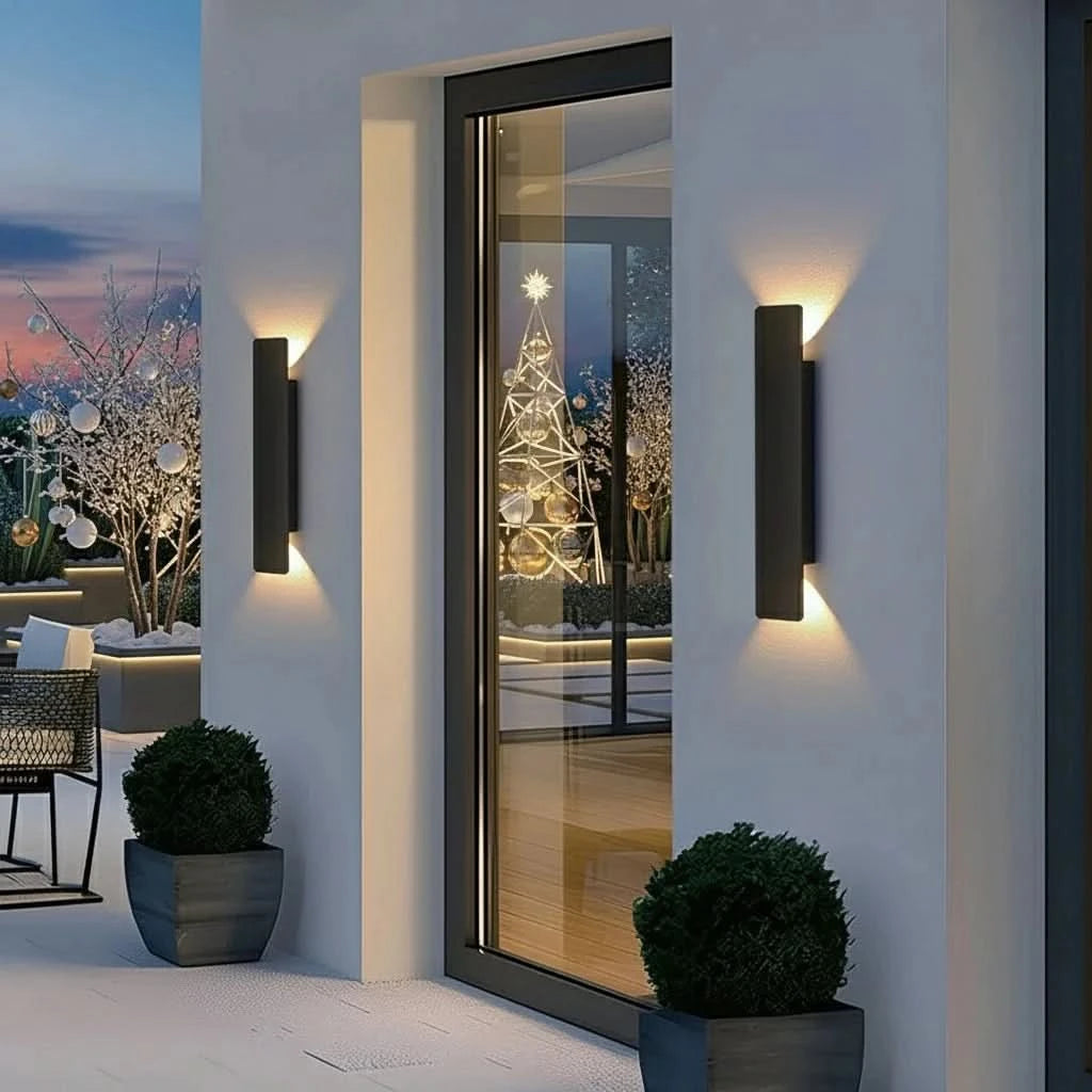 OUTGLOW – Wasserdichte Wandlampe