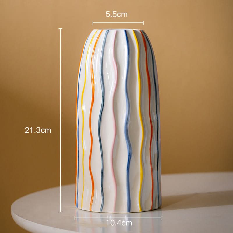 VASEROVA – Vaso a righe dipinto a mano per un arredamento raffinato