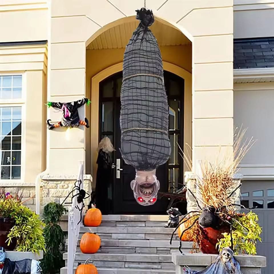 HAUNTWRAITH – Hanging Horror Figure with Light and Sound
