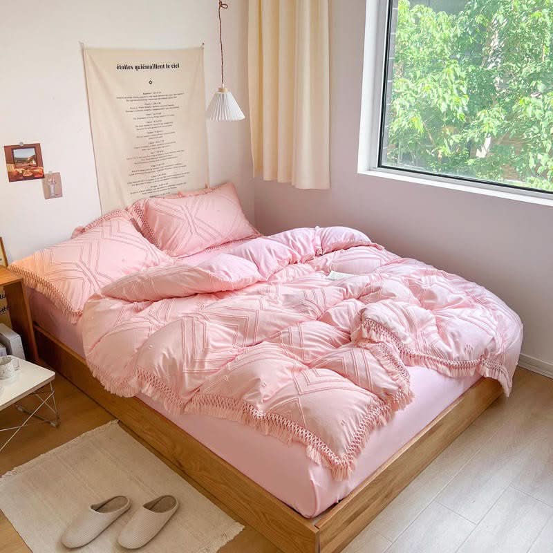 BEDORIXA – Tassel Bedding Set for Refined Bedroom Ambience