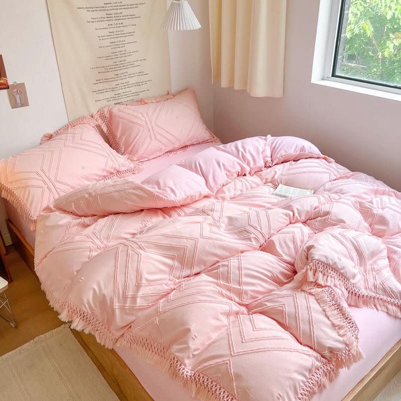 BEDORIXA – Tassel Bedding Set for Refined Bedroom Ambience