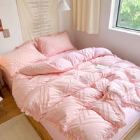 BEDORIXA – Tassel Bedding Set for Refined Bedroom Ambience