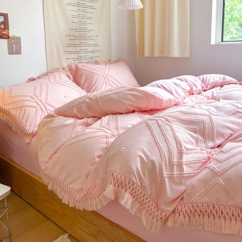 BEDORIXA – Tassel Bedding Set for Refined Bedroom Ambience