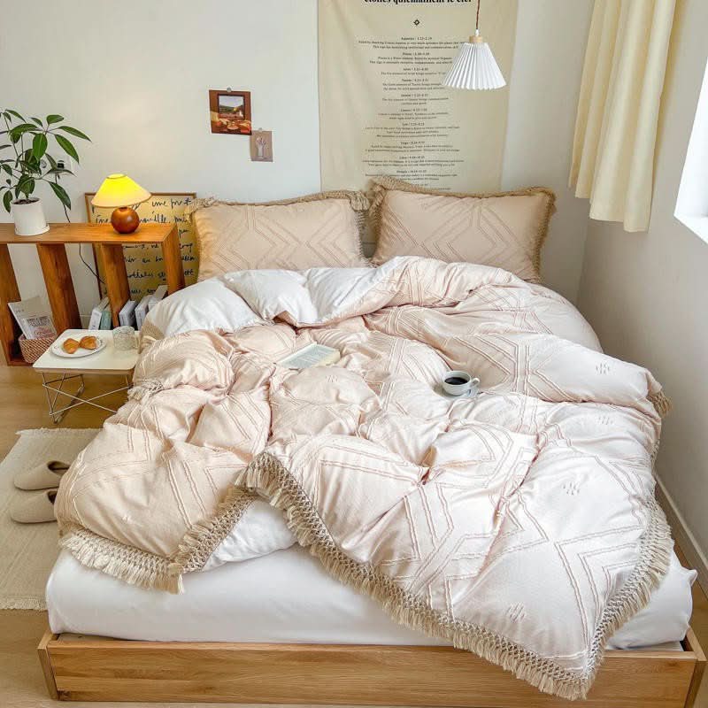 BEDORIXA – Tassel Bedding Set for Refined Bedroom Ambience