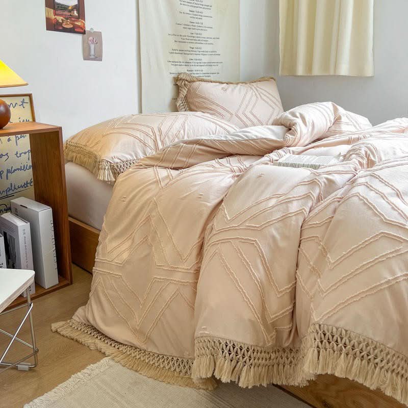 BEDORIXA – Tassel Bedding Set for Refined Bedroom Ambience