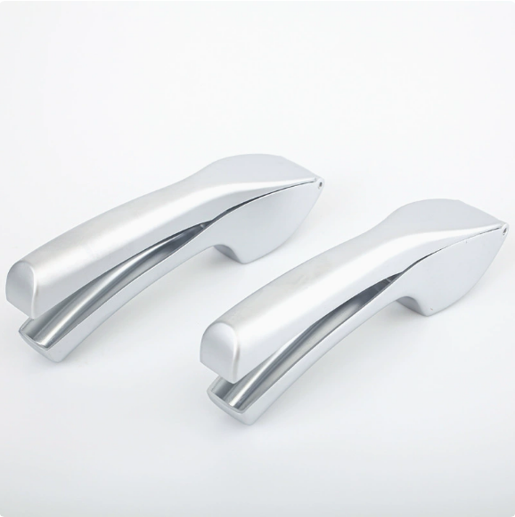 GARLICFORGE – Zinc Alloy Garlic Press for Bold Everyday Flavor