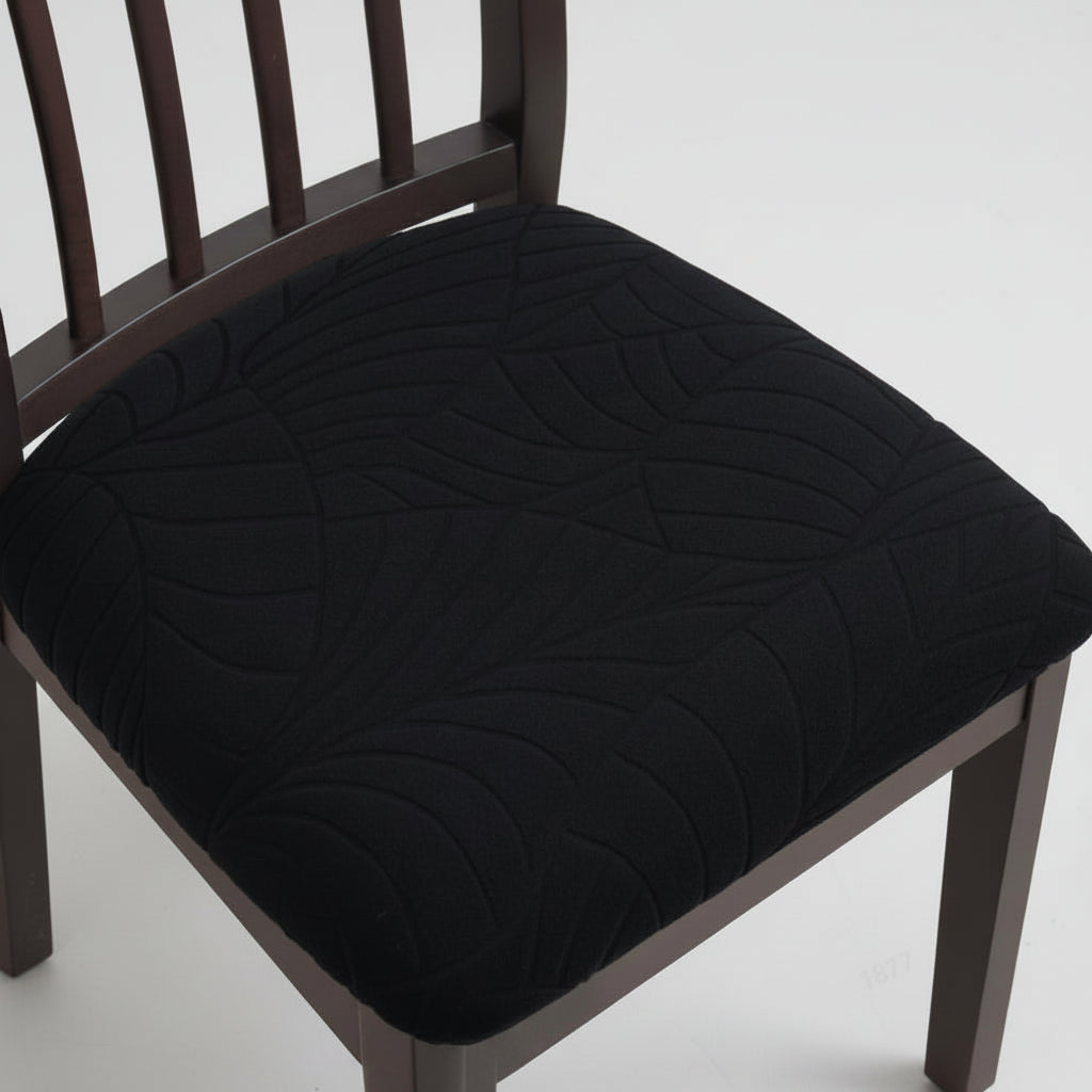 COVERFLOW – Modern Stretch Protection for Elegant Dining Chairs