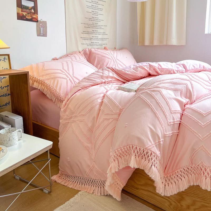 BEDORIXA – Tassel Bedding Set for Refined Bedroom Ambience