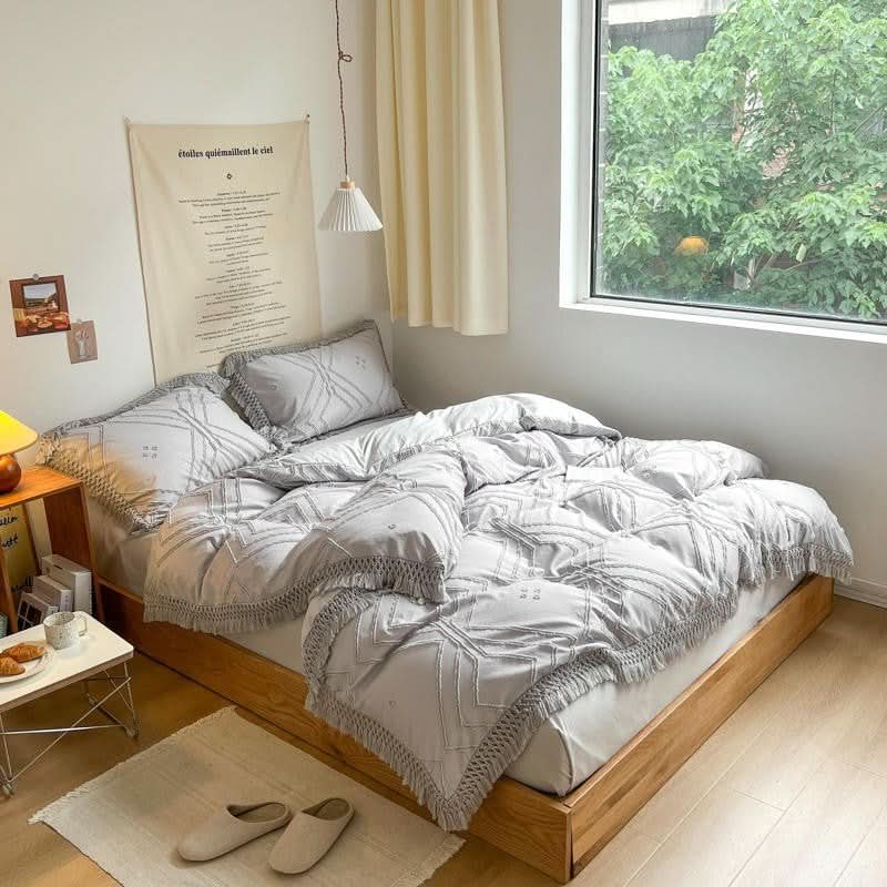BEDORIXA – Tassel Bedding Set for Refined Bedroom Ambience