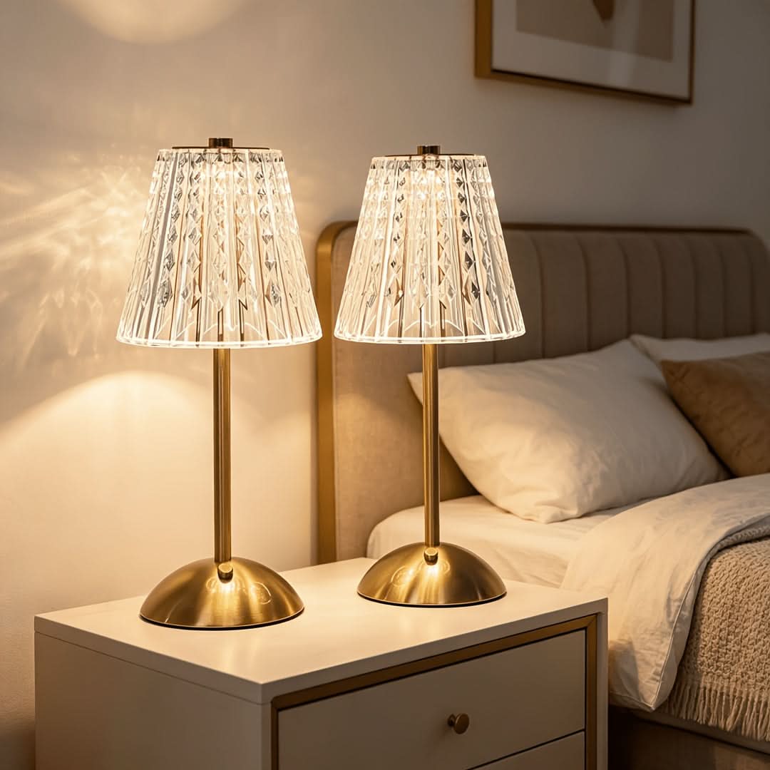 GOLDLUME – Genopladelig gylden bordlampe til elegant stemningsbelysning