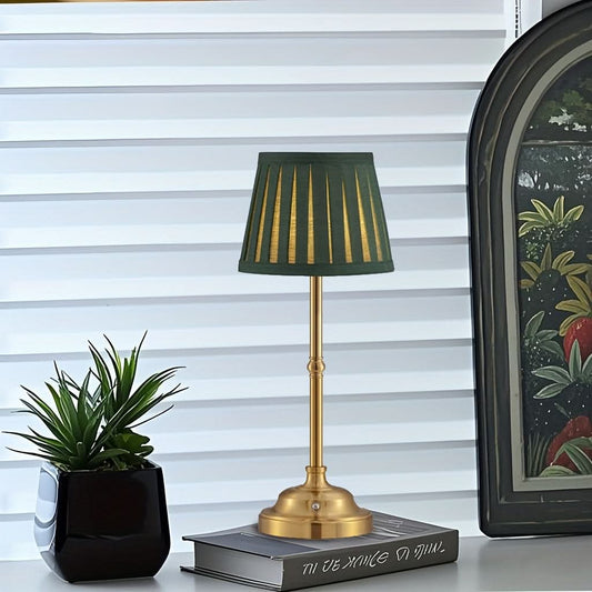 RETROLUME – Rechargeable Retro Desk Lamp