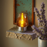 SOLCANDLE – Lanterna Recarregável com Luz Tremeluzente para Decoração de Pátios e Restaurantes