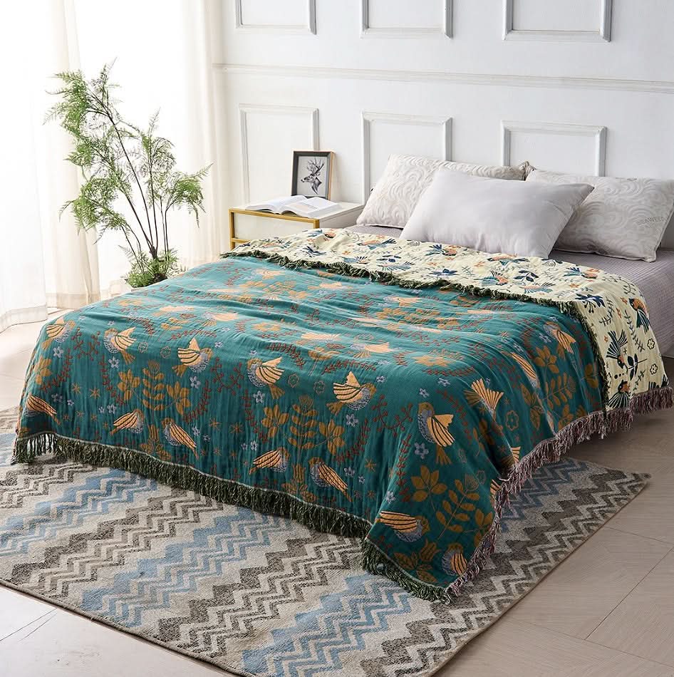 AVISERENORA – Decorative Bird Pattern Blanket for Peaceful Bedroom Decor