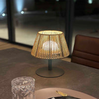 PATIOLIGHT – Εσωτερική και Εξωτερική LED Επιτραπέζια Λάμπα για Ζεστή Χαλαρωτική Ατμόσφαιρα  