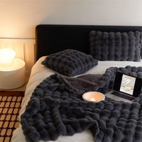 CURVORA – Sculptural Throw Blanket for Cozy Contemporary Spaces