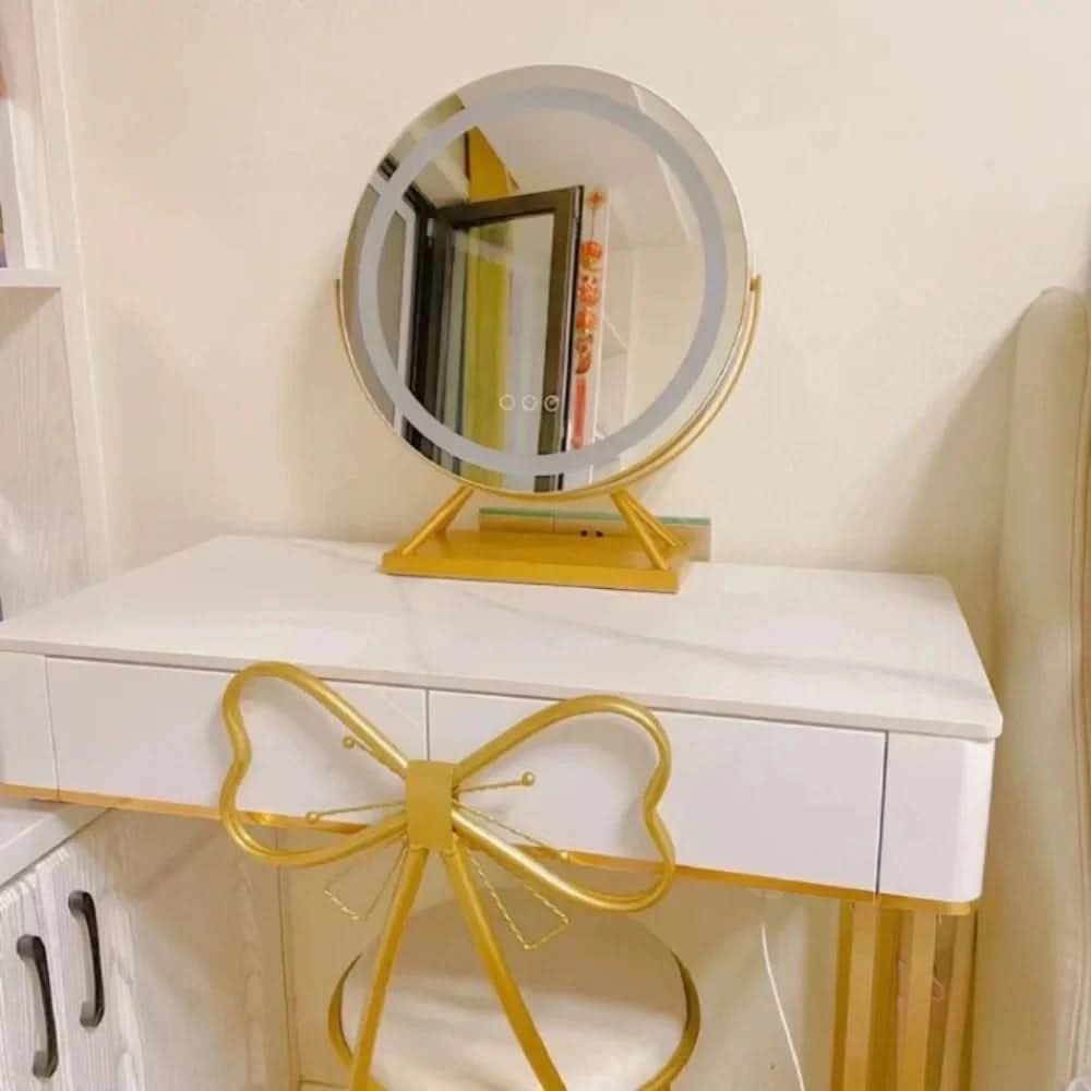 VANIORA – LED Vanity Mirror for Elegant Everyday Beauty Rituals