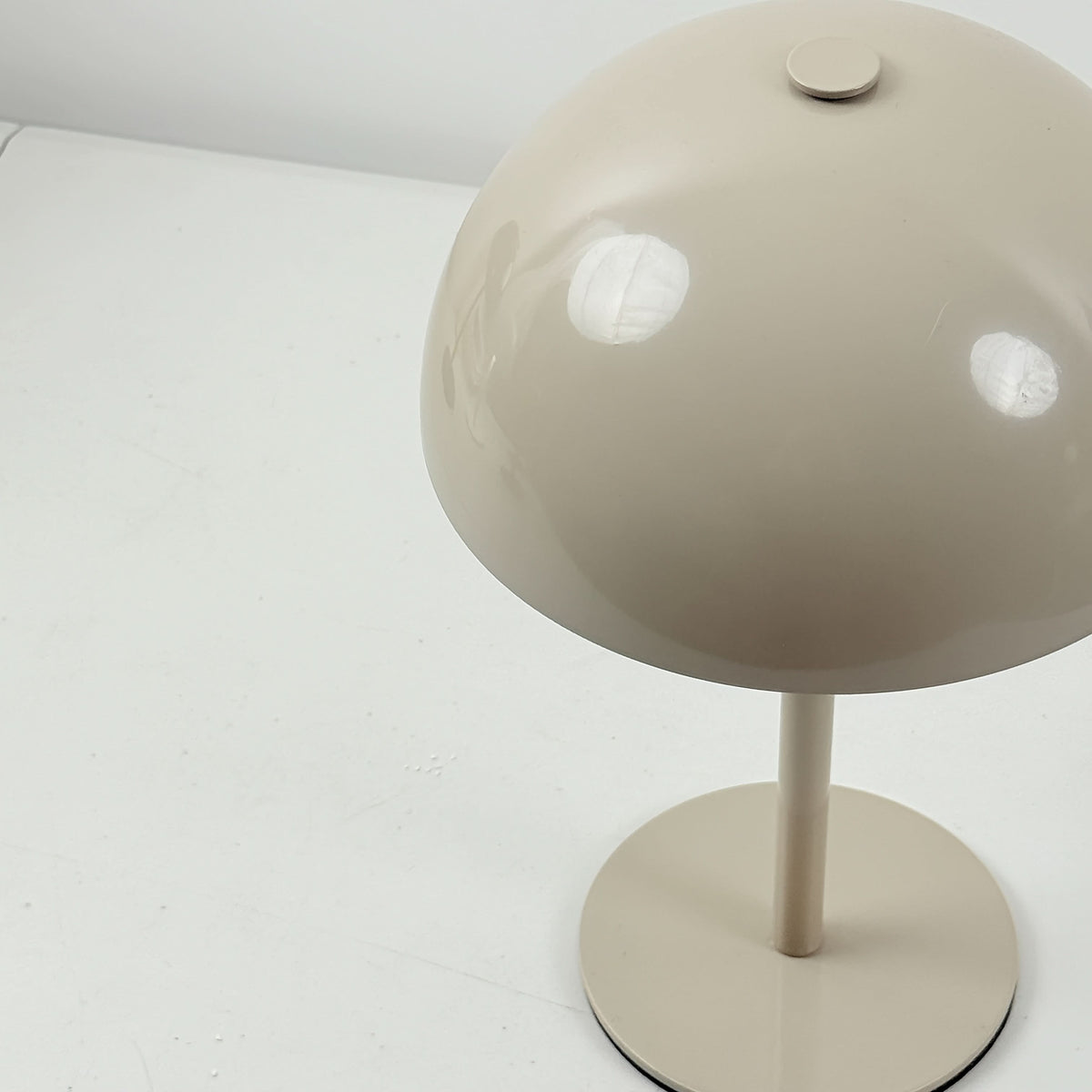 LUMORA – Lampe de bureau tactile sans fil  