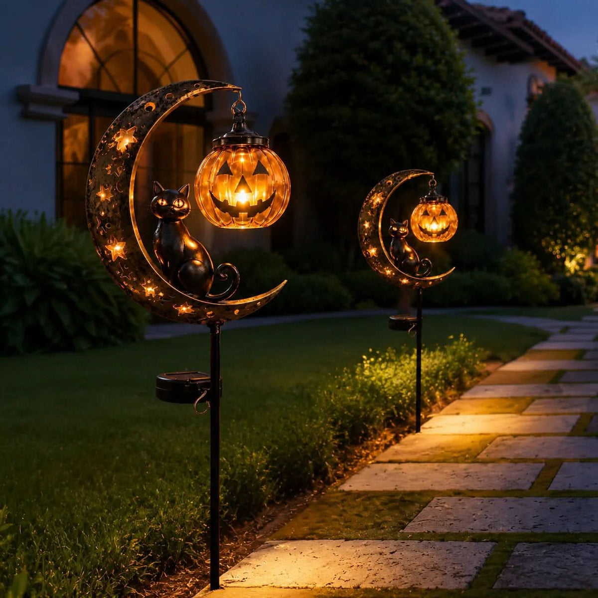 MOONGLOW – Pumpkin Garden Stake for Haunting Outdoor Ambience