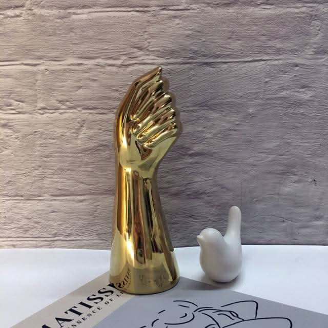 PALMORA – Keramische Handvase für eine skulpturale Raumwirkung